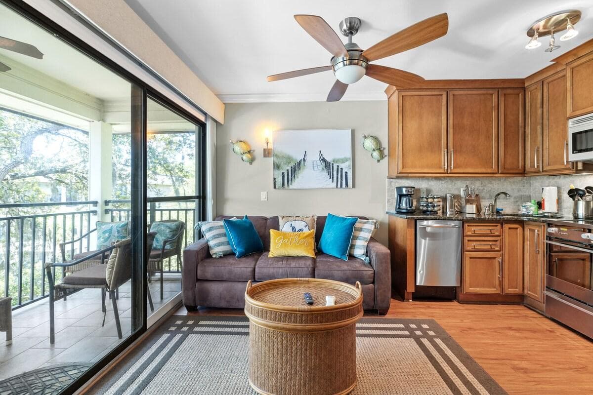 Queen sleeper sofa for extra guests.